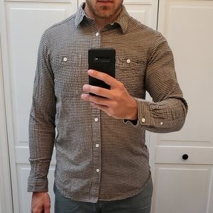 Mountain Hardware Button Up